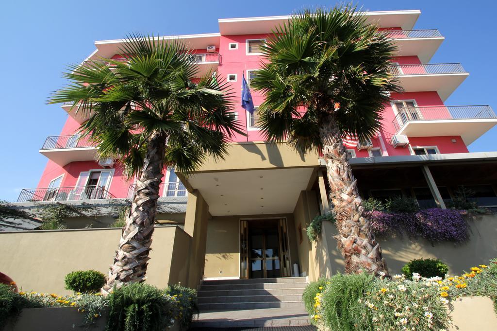 Hotel Carosello Pontecagnano Kültér fotó