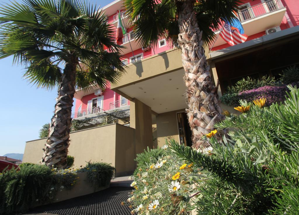 Hotel Carosello Pontecagnano Kültér fotó
